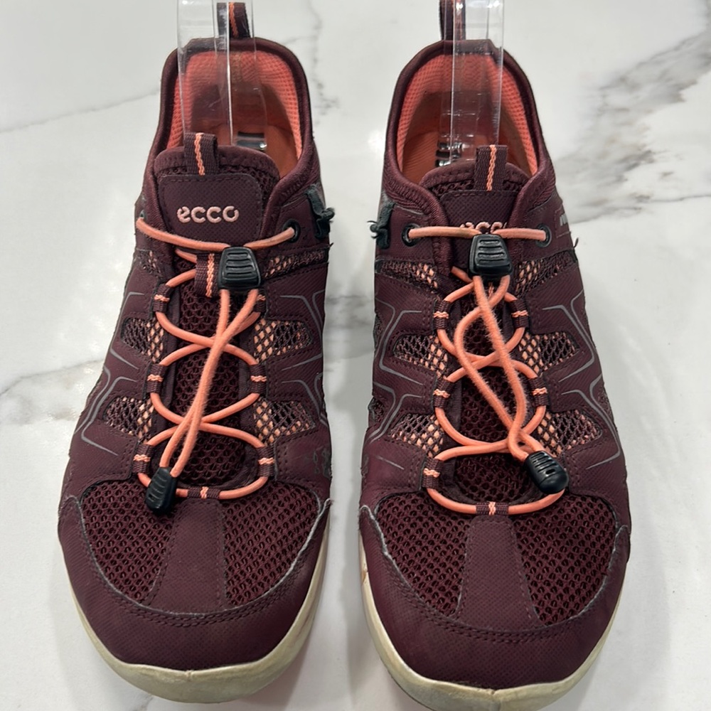 Ecco Lifestyle Sneakers Women’s Terracruise Toggle Bordeaux. Size 38 (8)